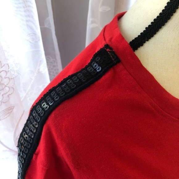 Coca-Cola T-shirt red SZ M NWT with  sequins - Picture 4 of 7